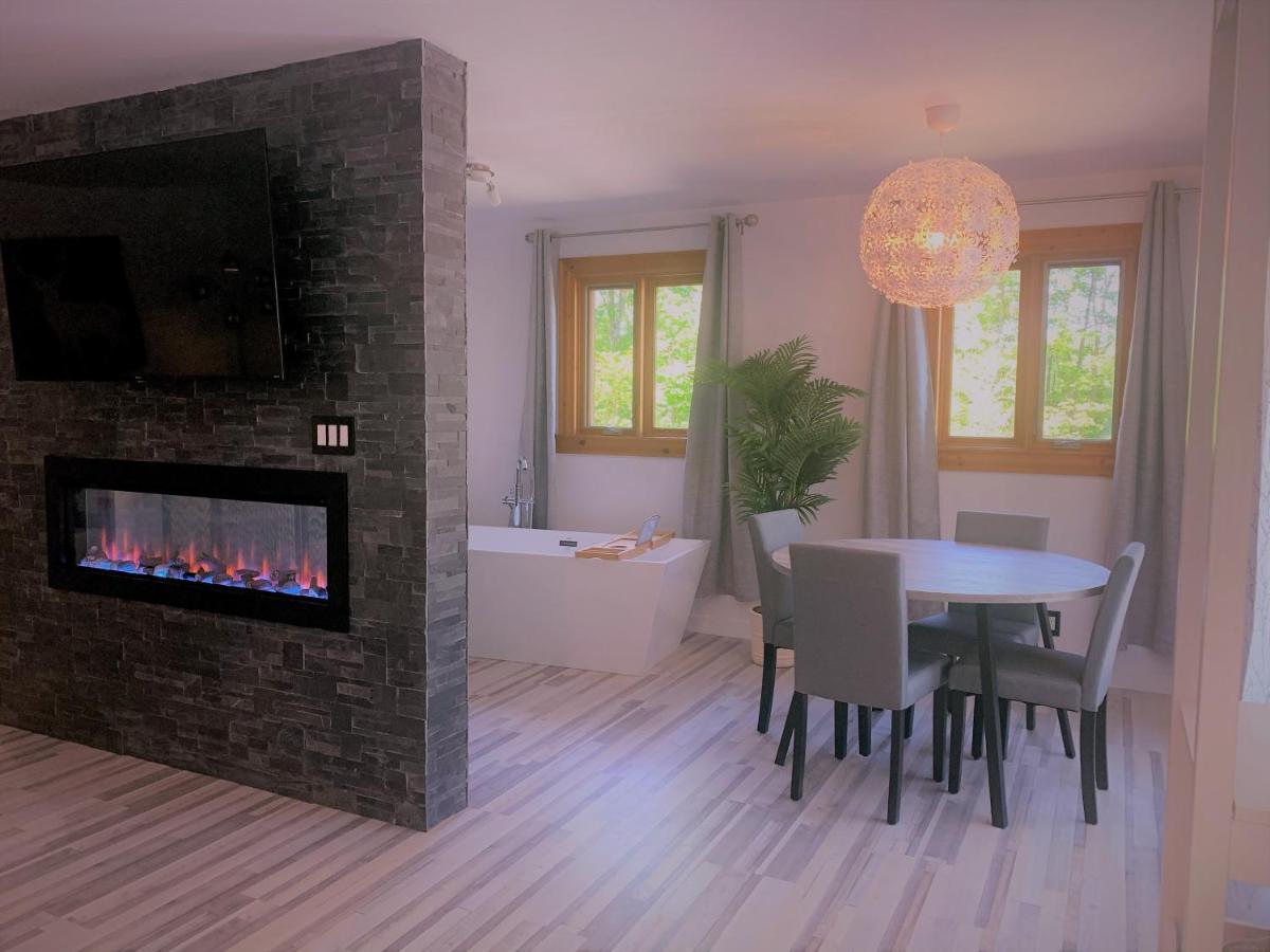 La Bohème - Bed&Breakfast Bromont Esterno foto